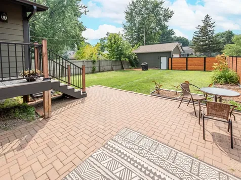 421 Snelling Avenue S Saint Paul MN 55105