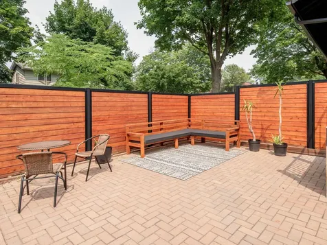 421 Snelling Avenue S Saint Paul MN 55105