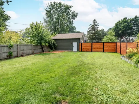 421 Snelling Avenue S Saint Paul MN 55105