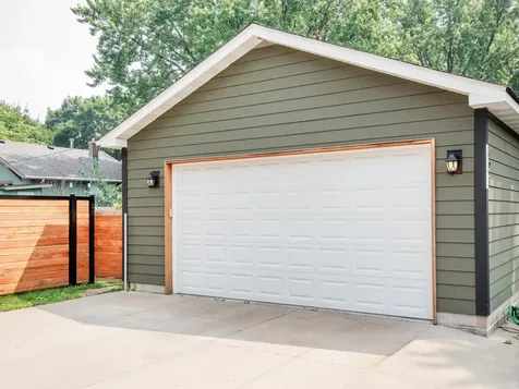421 Snelling Avenue S Saint Paul MN 55105