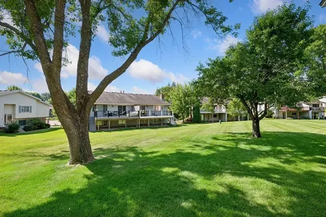 8515 W 97th Street Circle Bloomington MN 55438