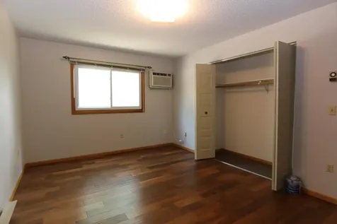942 Main Street NW Elk River MN 55330