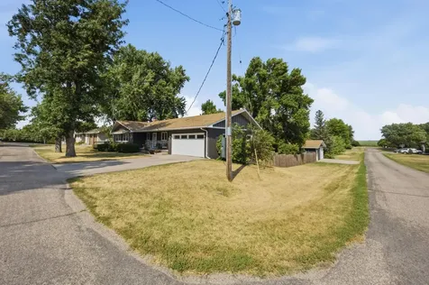 250 4th Street Arthur ND 58006