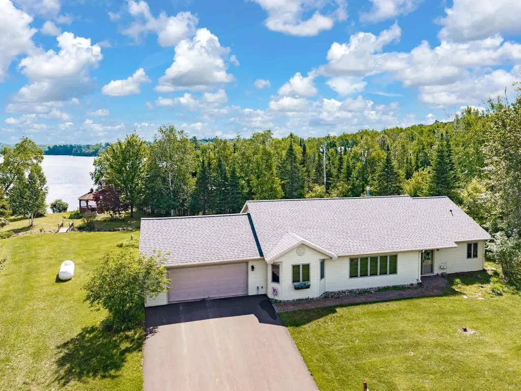 6139 Sunset Ridge Duluth MN 55803