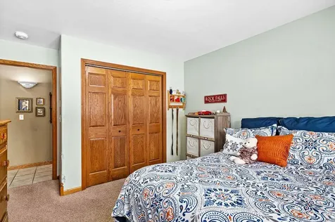 6139 Sunset Ridge Duluth MN 55803