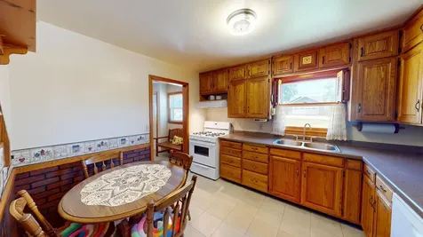 176 Powers Avenue N Alden MN 56009