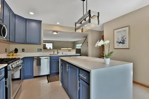 5175 Fairpoint Drive N Hugo MN 55038