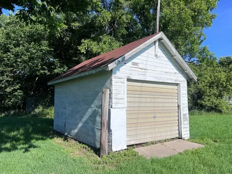 30683 St Highway 7 Clinton MN 56225