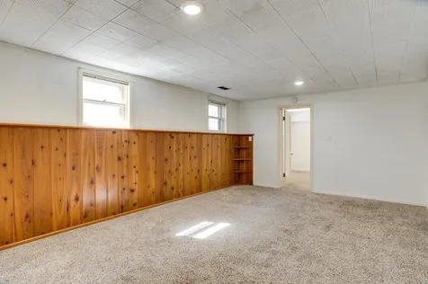 1637 8th Avenue S Fargo ND 58103