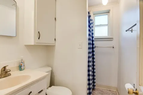 1637 8th Avenue S Fargo ND 58103