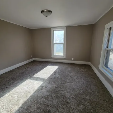 1637 8th Avenue S Fargo ND 58103