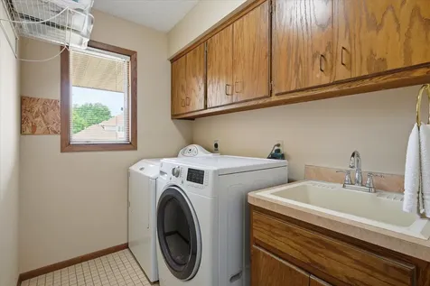 16015 46th Avenue N Plymouth MN 55446