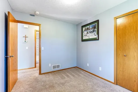 11831 Kerry Street NW Coon Rapids MN 55433