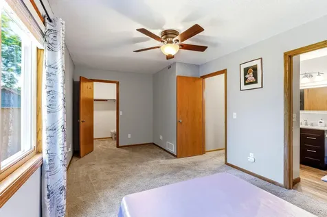 11831 Kerry Street NW Coon Rapids MN 55433