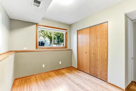 11831 Kerry Street NW Coon Rapids MN 55433