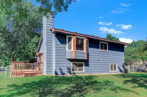 11831 Kerry Street NW Coon Rapids MN 55433