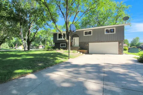 601 25th Avenue SW Willmar MN 56201