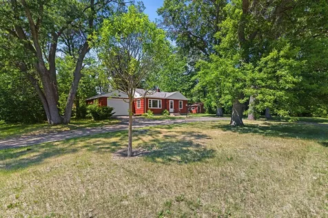 7900 Greenwood Drive Mounds View MN 55112