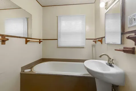 3822 Dupont Avenue N Minneapolis MN 55412
