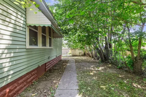 3822 Dupont Avenue N Minneapolis MN 55412