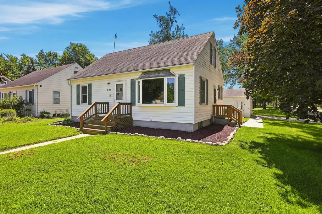 604 E 3rd Street Litchfield MN 55355