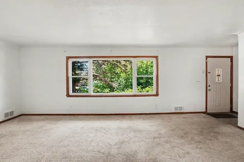 1527 Winchell Street Saint Paul MN 55106