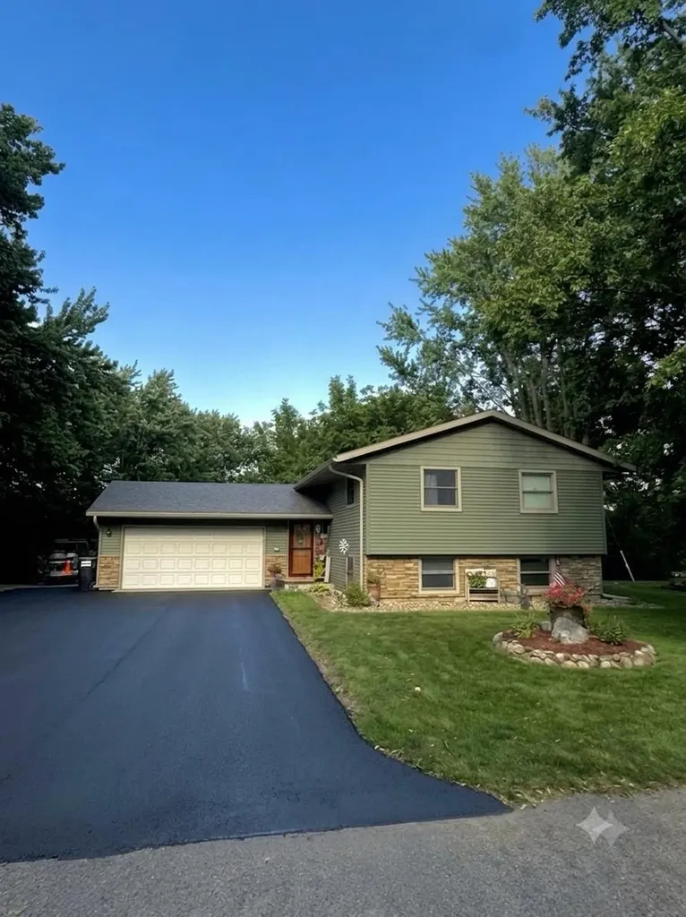 508 Ridge Road Henderson MN 56044