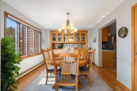 4 Lakeside Court Duluth MN 55804