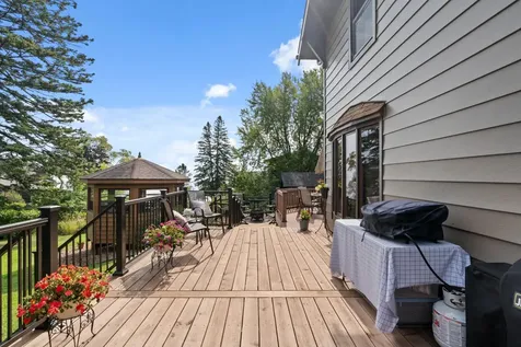 4 Lakeside Court Duluth MN 55804