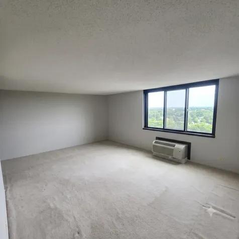 1181 Edgcumbe Road Saint Paul MN 55105
