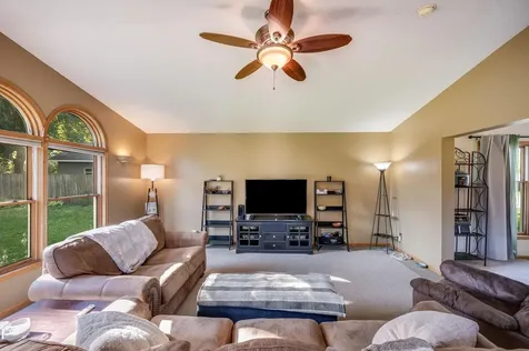 684 Shoreacres Drive Fairmont MN 56031
