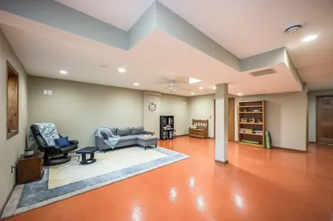 684 Shoreacres Drive Fairmont MN 56031