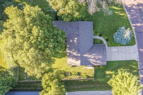 684 Shoreacres Drive Fairmont MN 56031