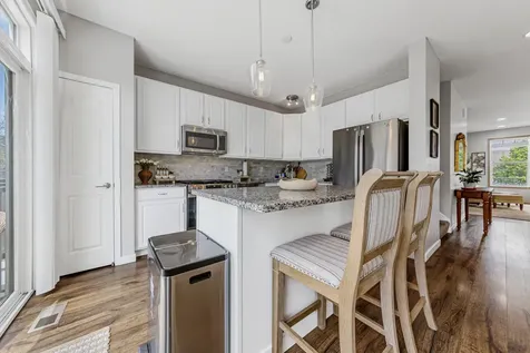 1724 Riverside Drive Shakopee MN 55379