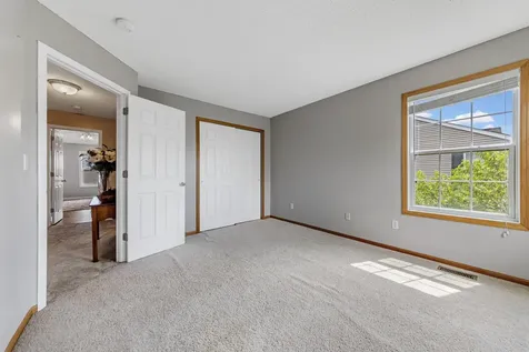 1724 Riverside Drive Shakopee MN 55379