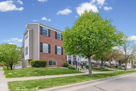 1724 Riverside Drive Shakopee MN 55379
