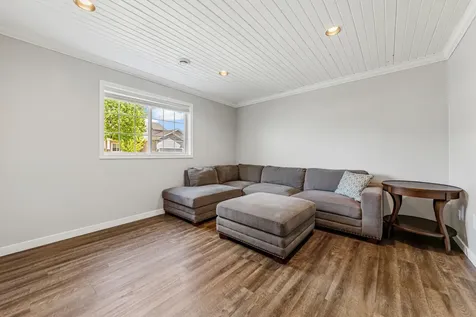 1724 Riverside Drive Shakopee MN 55379