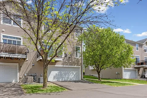 1724 Riverside Drive Shakopee MN 55379