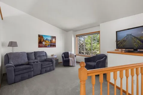 402 12th Avenue NW Isanti MN 55040