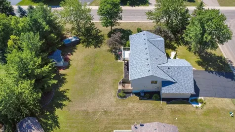 402 12th Avenue NW Isanti MN 55040