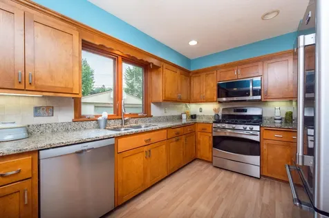 4609 Coffey Lane Minneapolis MN 55406