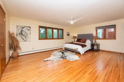 4609 Coffey Lane Minneapolis MN 55406