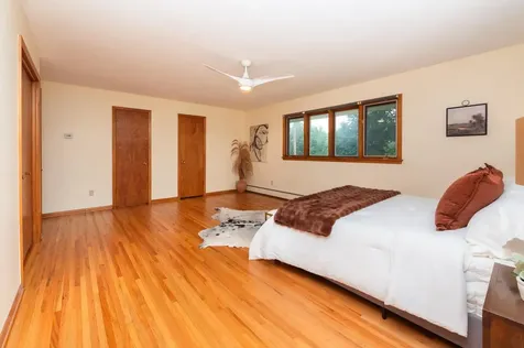 4609 Coffey Lane Minneapolis MN 55406