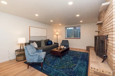 4609 Coffey Lane Minneapolis MN 55406