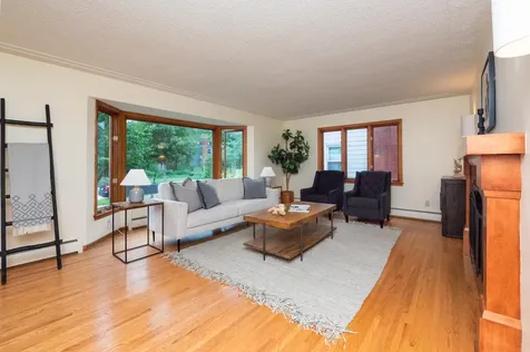 4609 Coffey Lane Minneapolis MN 55406