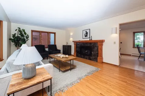 4609 Coffey Lane Minneapolis MN 55406