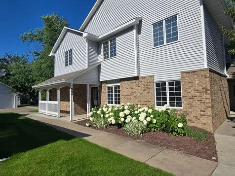 3545 Blue Jay Way Eagan MN 55123