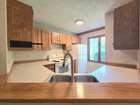 3545 Blue Jay Way Eagan MN 55123