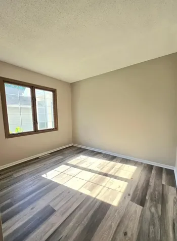 3545 Blue Jay Way Eagan MN 55123