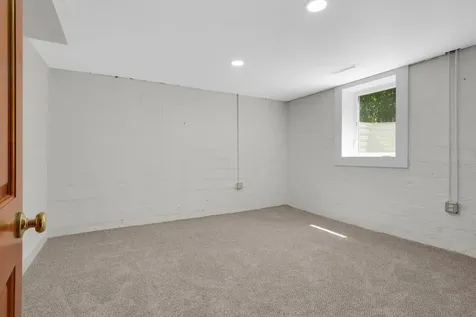 725 Charlton Street Saint Paul MN 55107